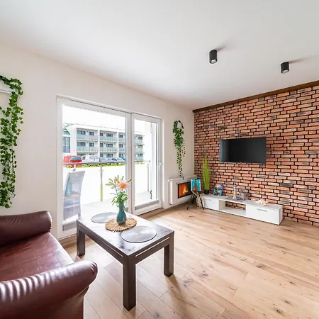 アパート Latarnik - Dwupokojowy 350 M Od Plazy, Sunset Resort, Klimatyzacja, Parking W Cenie グジボボ