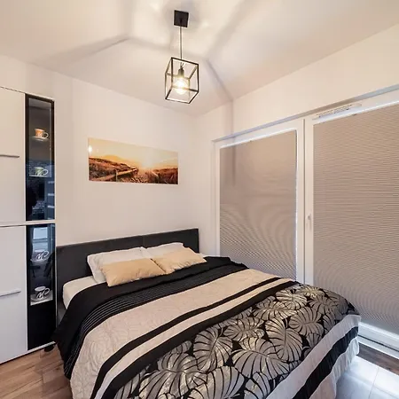 Latarnik - Dwupokojowy 350 M Od Plazy, Sunset Resort, Klimatyzacja, Parking W Cenie Apartment