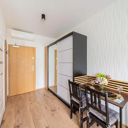 Apartment Latarnik - Dwupokojowy 350 M Od Plazy, Sunset Resort, Klimatyzacja, Parking W Cenie *