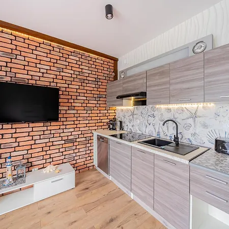 Latarnik - Dwupokojowy 350 M Od Plazy, Sunset Resort, Klimatyzacja, Parking W Cenie